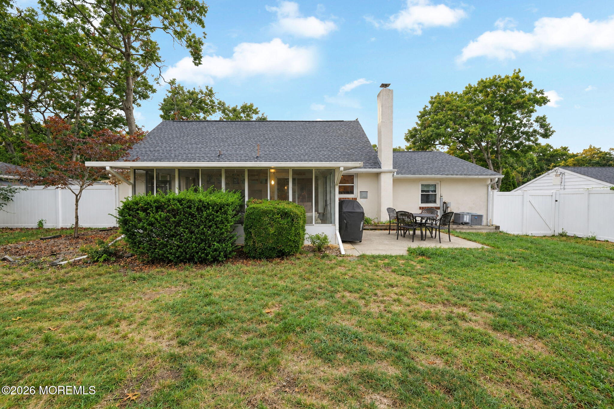 417 Leeward Avenue Beachwood NJ 08722