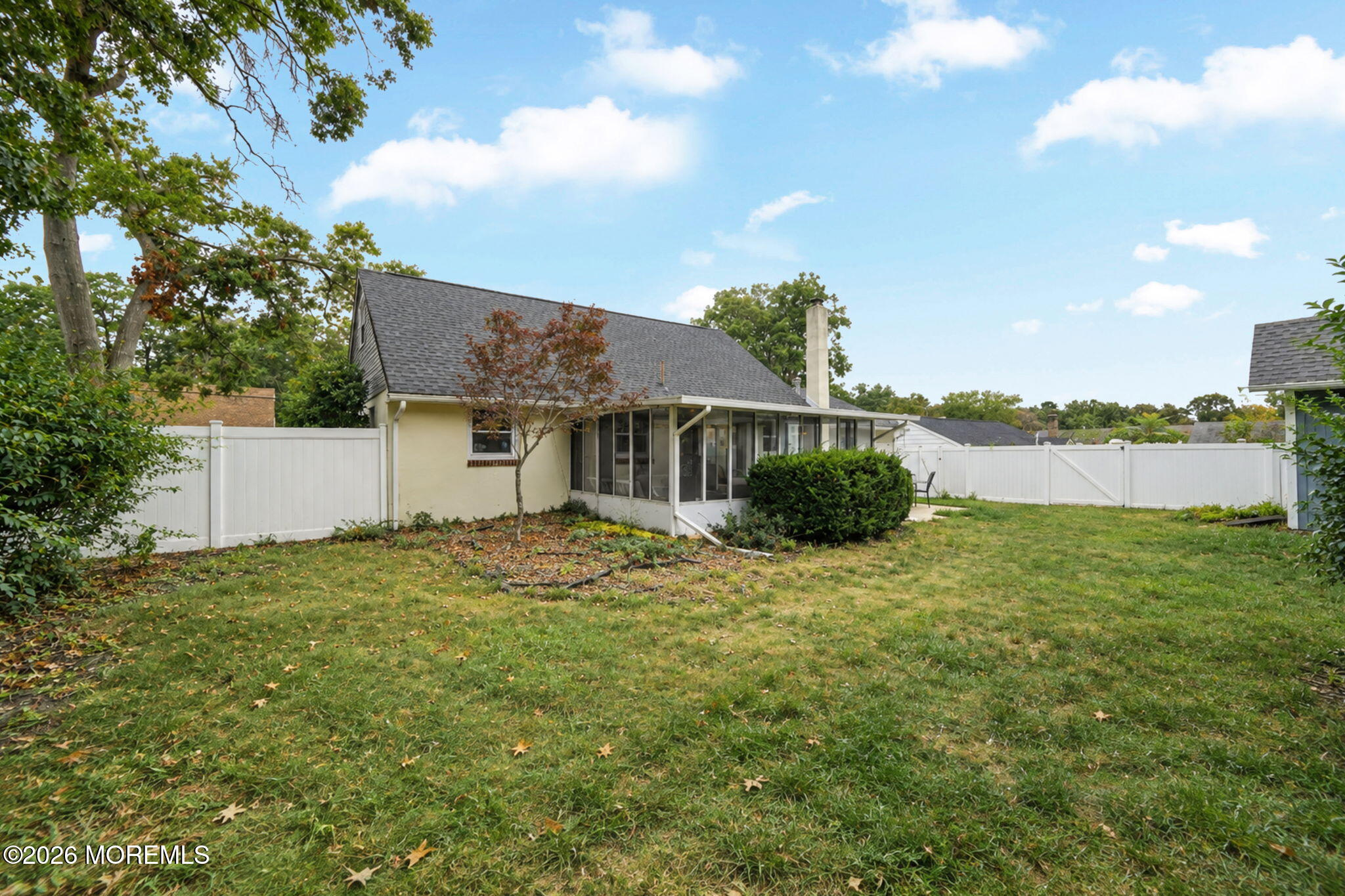 417 Leeward Avenue Beachwood NJ 08722
