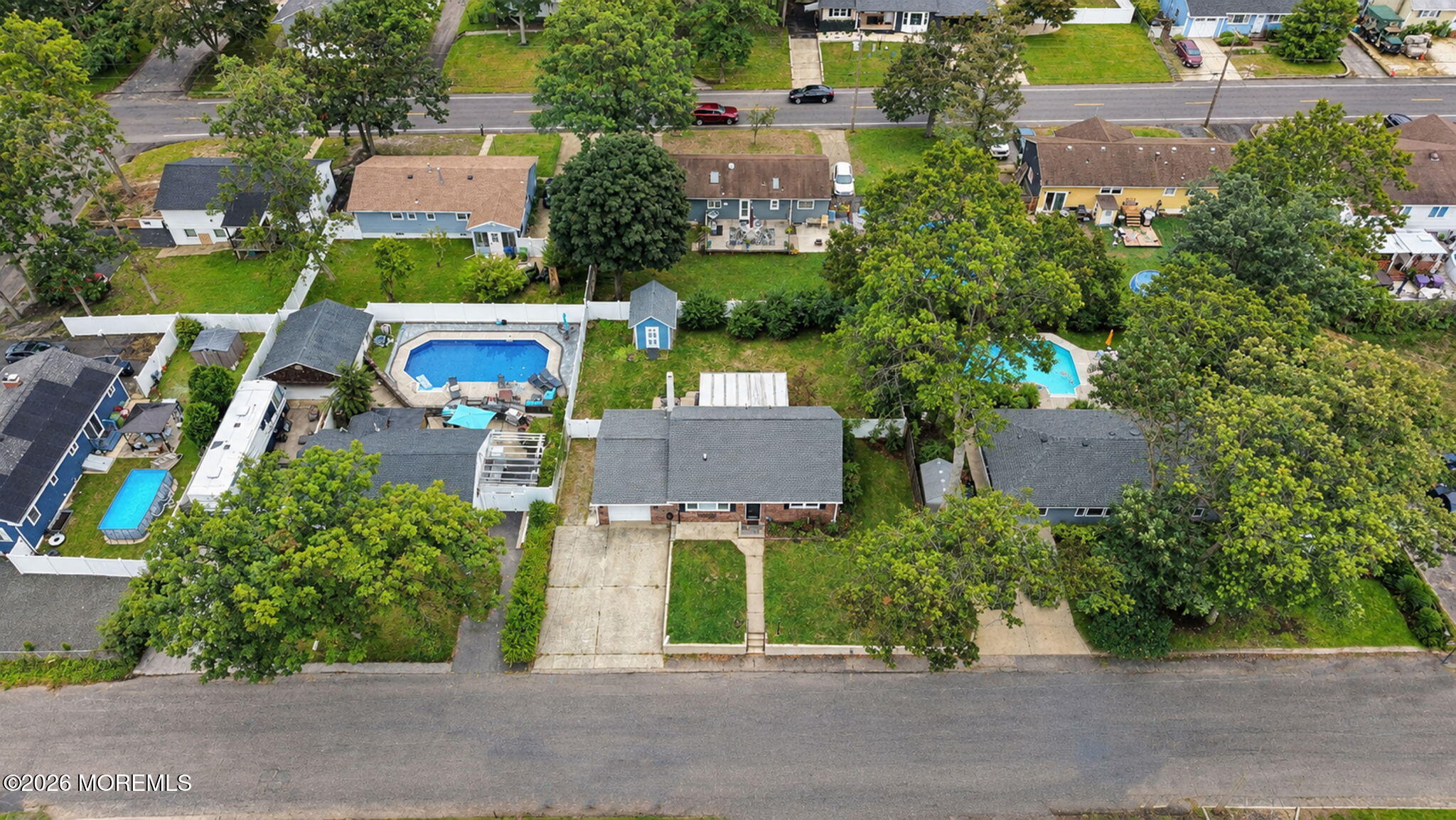 417 Leeward Avenue Beachwood NJ 08722