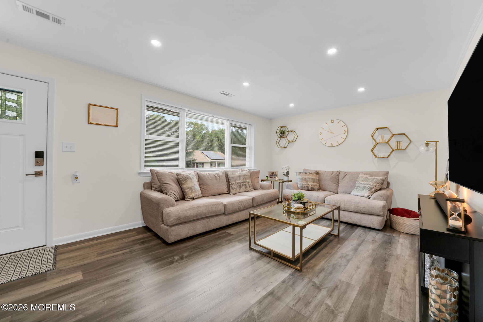 417 Leeward Avenue Beachwood NJ 08722