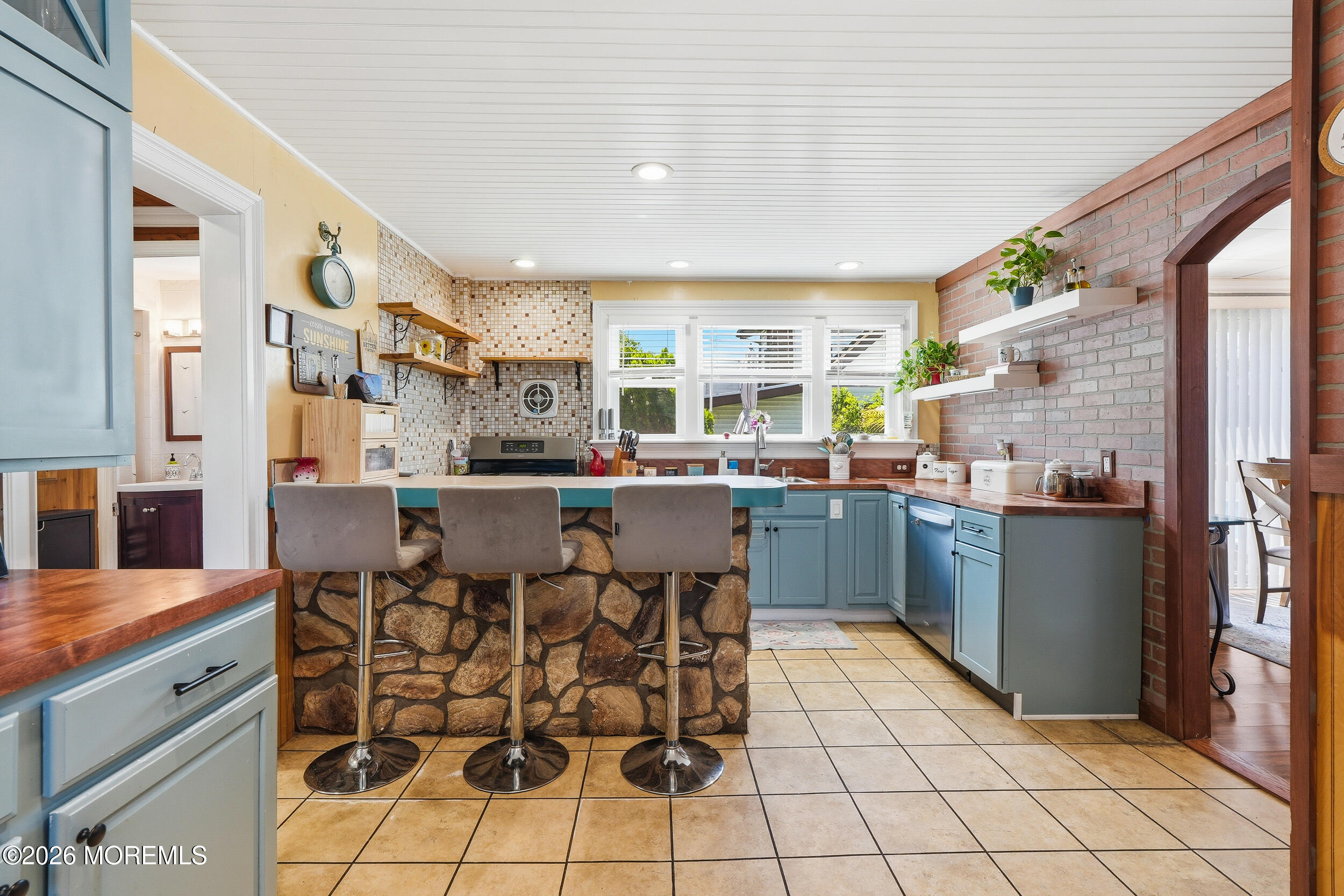 94 Forest Avenue Keansburg NJ 07734