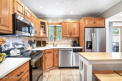 16 10th Avenue Monroe NJ 08831