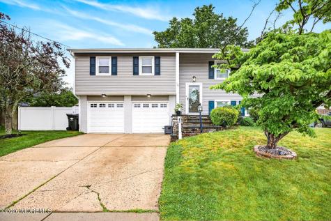 16 10th Avenue Monroe NJ 08831