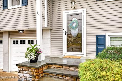 16 10th Avenue Monroe NJ 08831