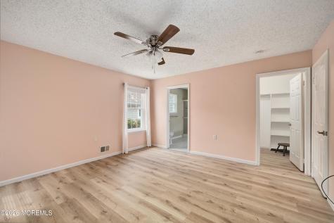 98 Pine Oak Boulevard Barnegat NJ 08005
