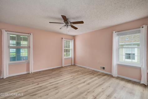 98 Pine Oak Boulevard Barnegat NJ 08005