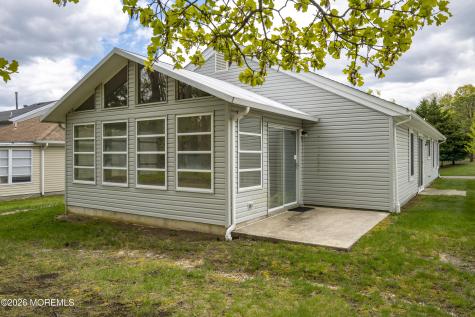 98 Pine Oak Boulevard Barnegat NJ 08005