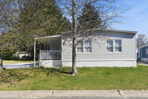 164 Camino Rio Toms River NJ 08755