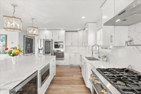 7 W Navasink Drive Little Egg Harbor NJ 08087