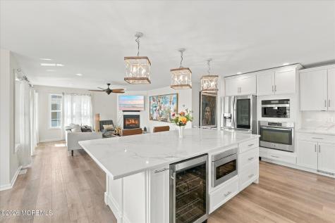 7 W Navasink Drive Little Egg Harbor NJ 08087