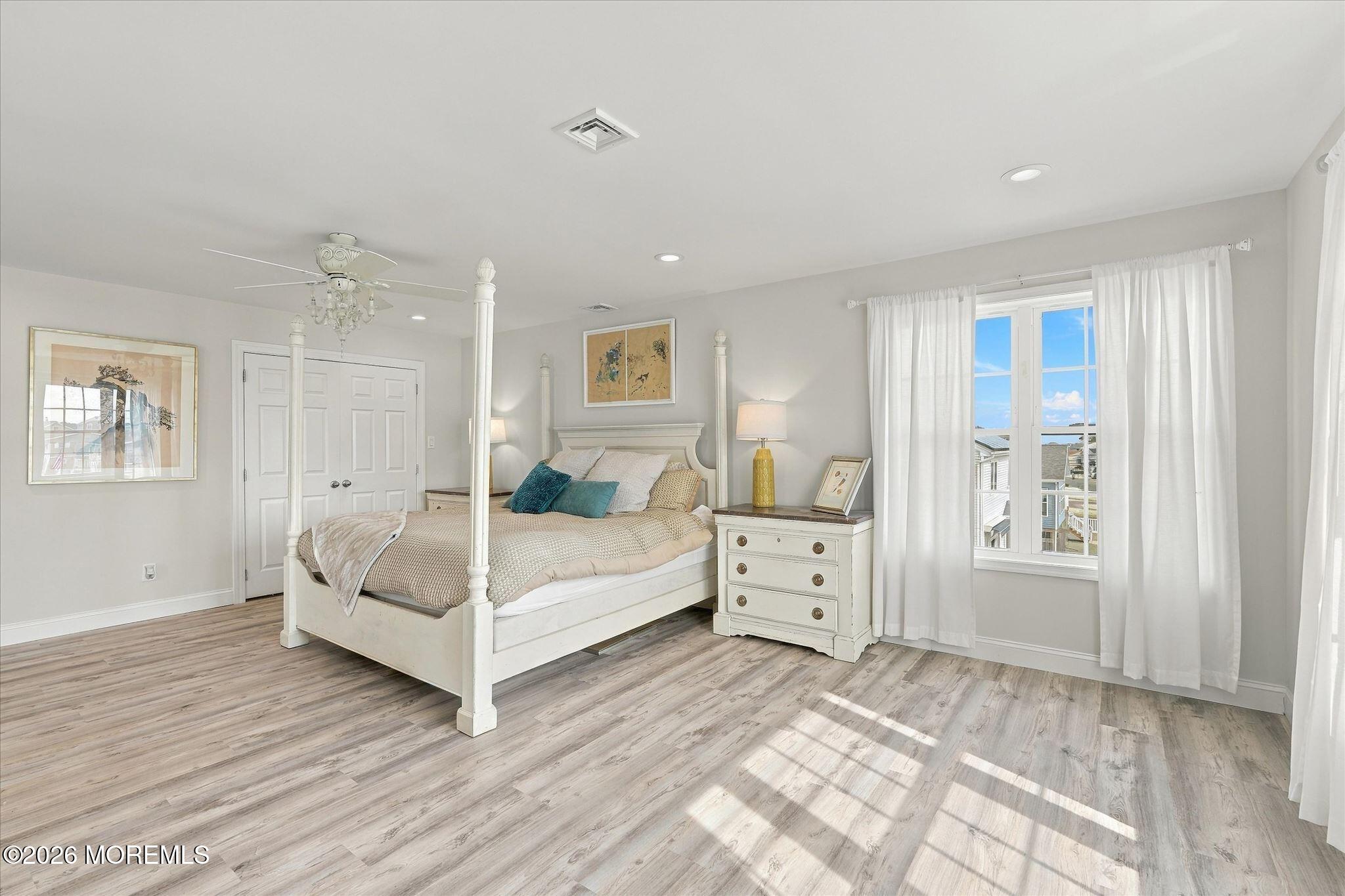 7 W Navasink Drive Little Egg Harbor NJ 08087