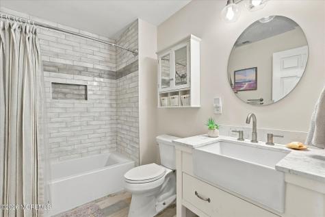 7 W Navasink Drive Little Egg Harbor NJ 08087
