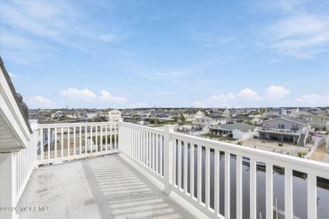 7 W Navasink Drive Little Egg Harbor NJ 08087
