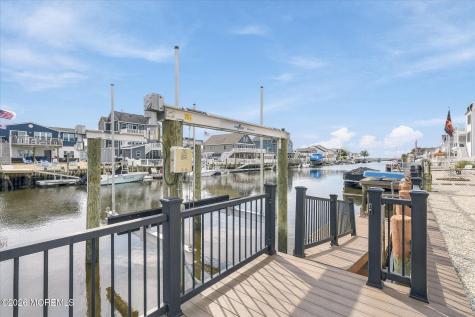 7 W Navasink Drive Little Egg Harbor NJ 08087