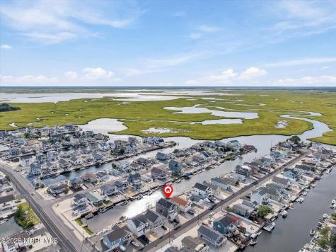 7 W Navasink Drive Little Egg Harbor NJ 08087