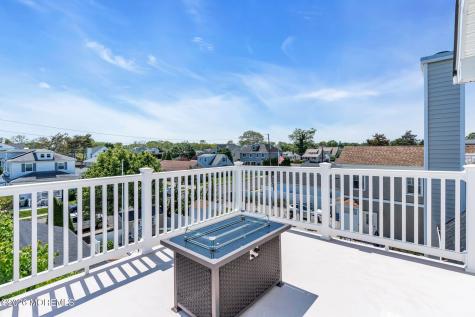 161 Lake Avenue Manasquan NJ 08736