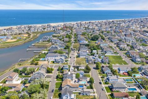 161 Lake Avenue Manasquan NJ 08736