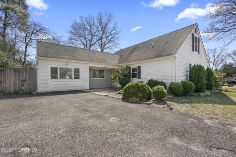 4 Winsted Drive Howell NJ 07731