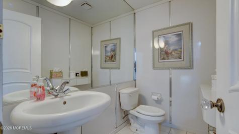 46 Thomas Drive Manalapan NJ 07726