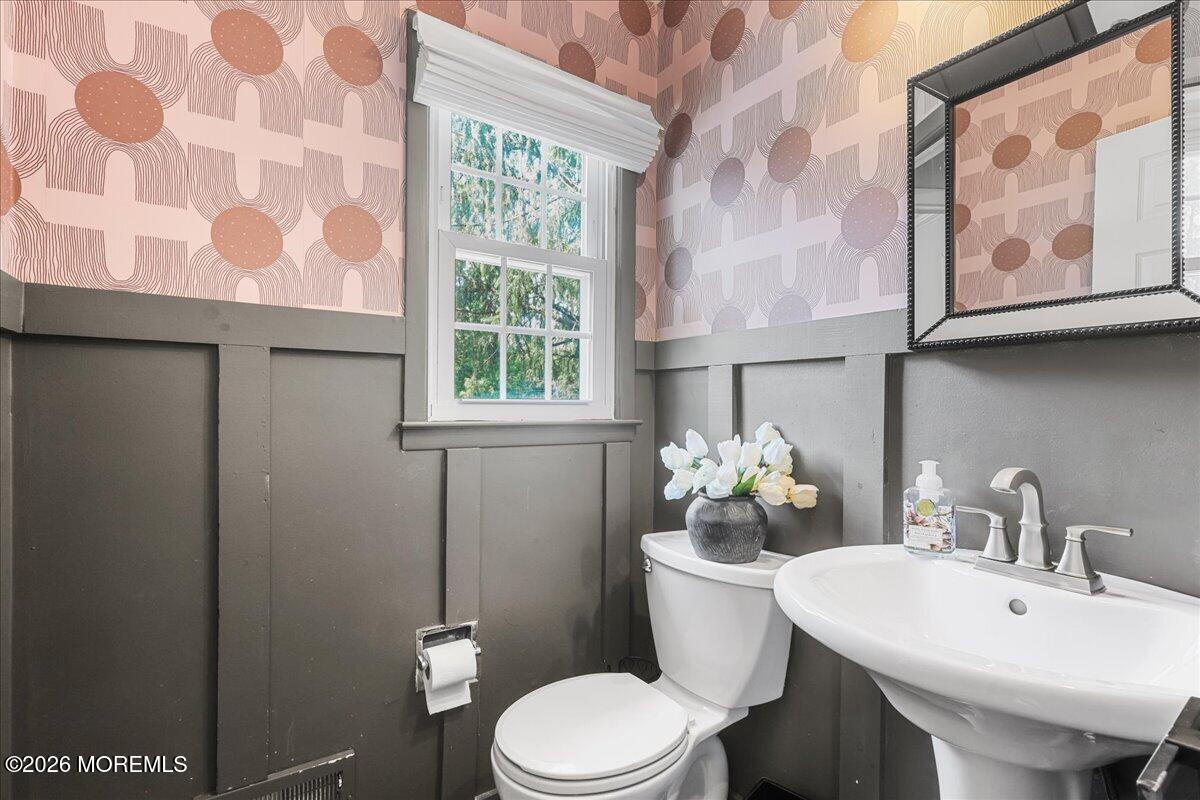 16 Newcastle Road Freehold NJ 07728