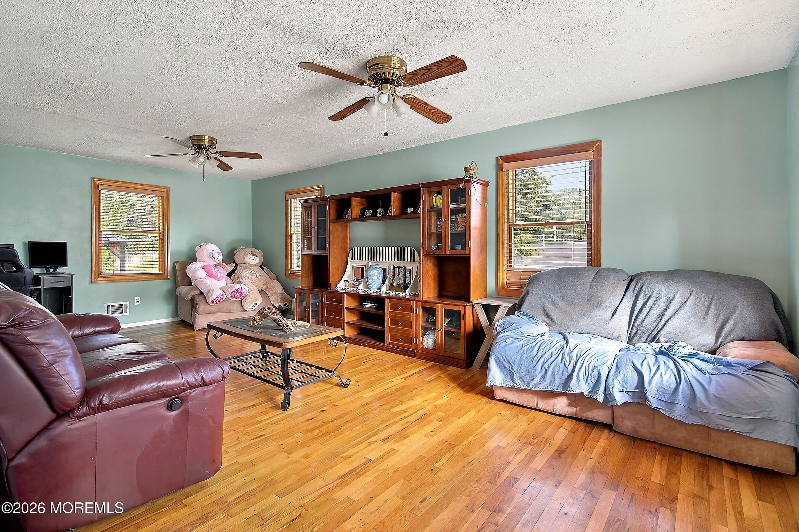12 Atlanta Drive Jackson NJ 08527