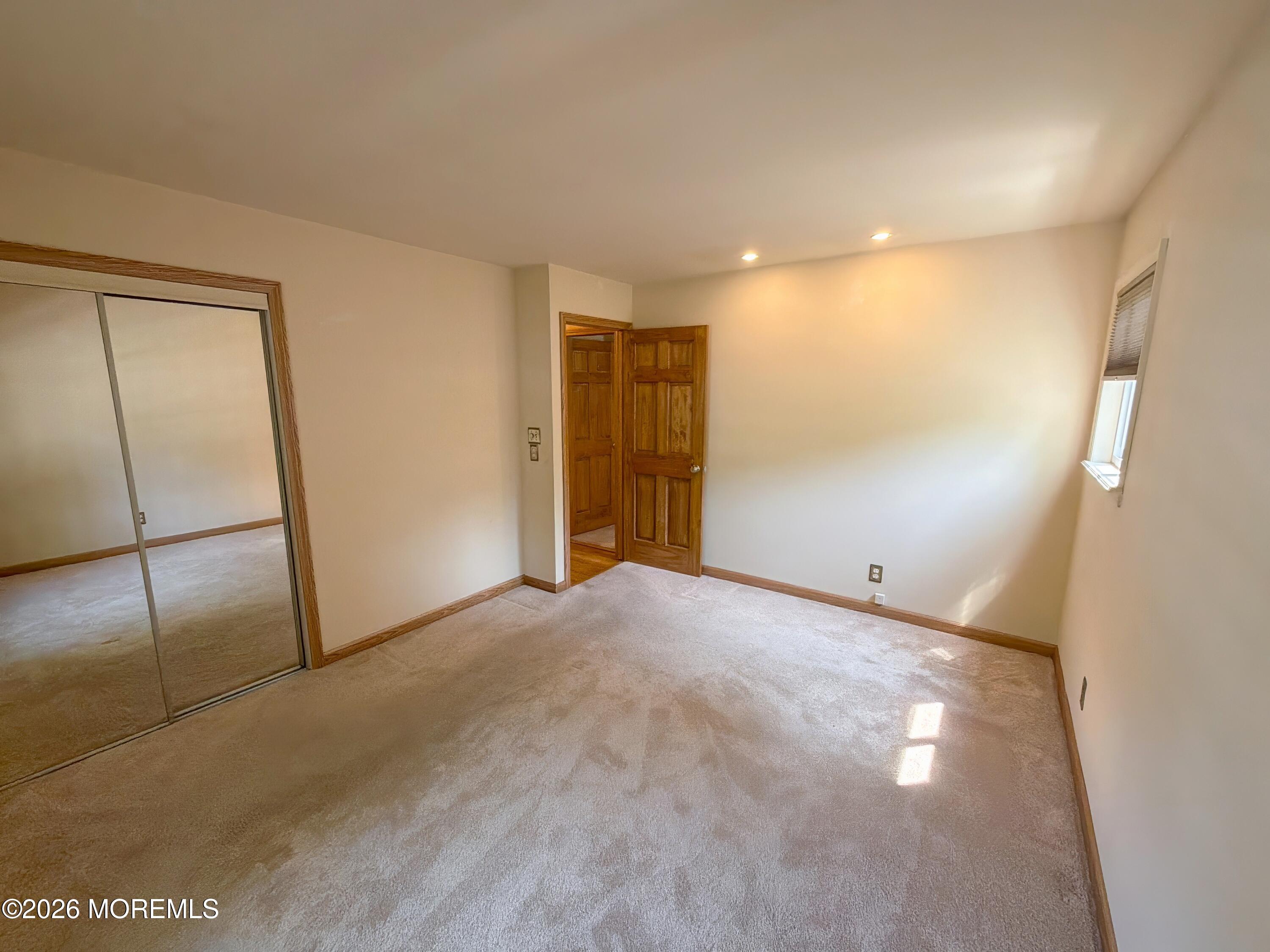 4 Glen Road Howell NJ 07731