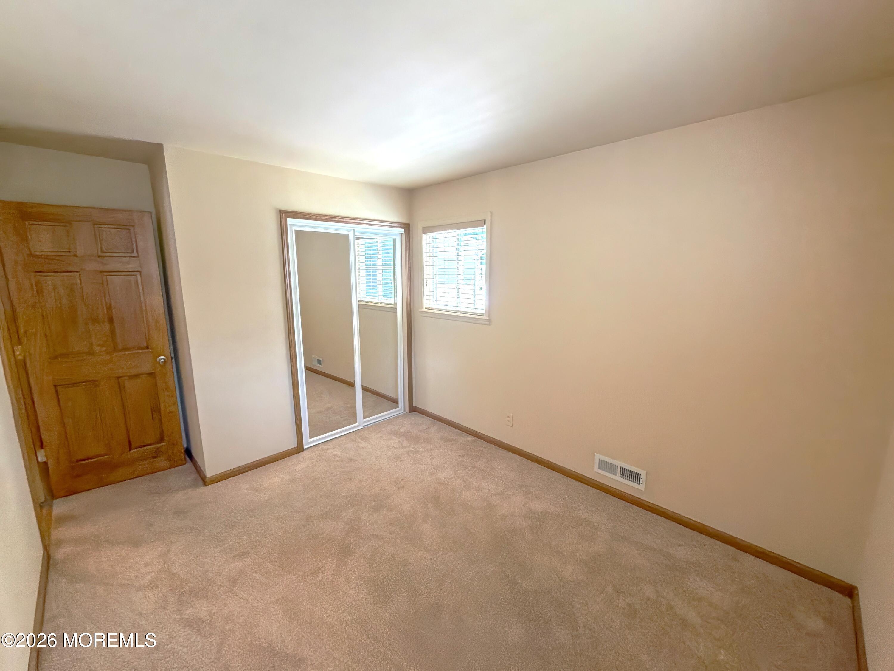 4 Glen Road Howell NJ 07731
