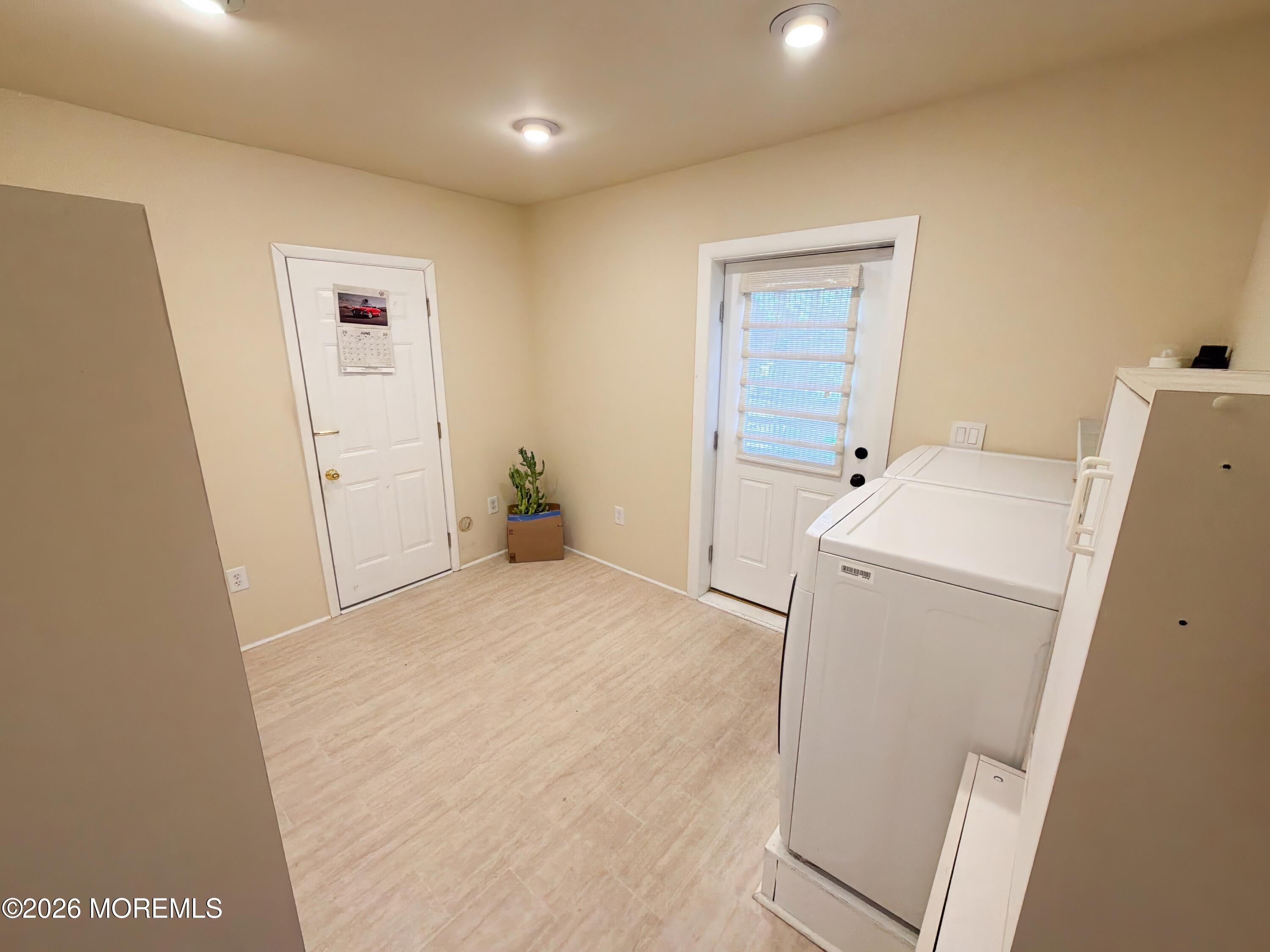 4 Glen Road Howell NJ 07731