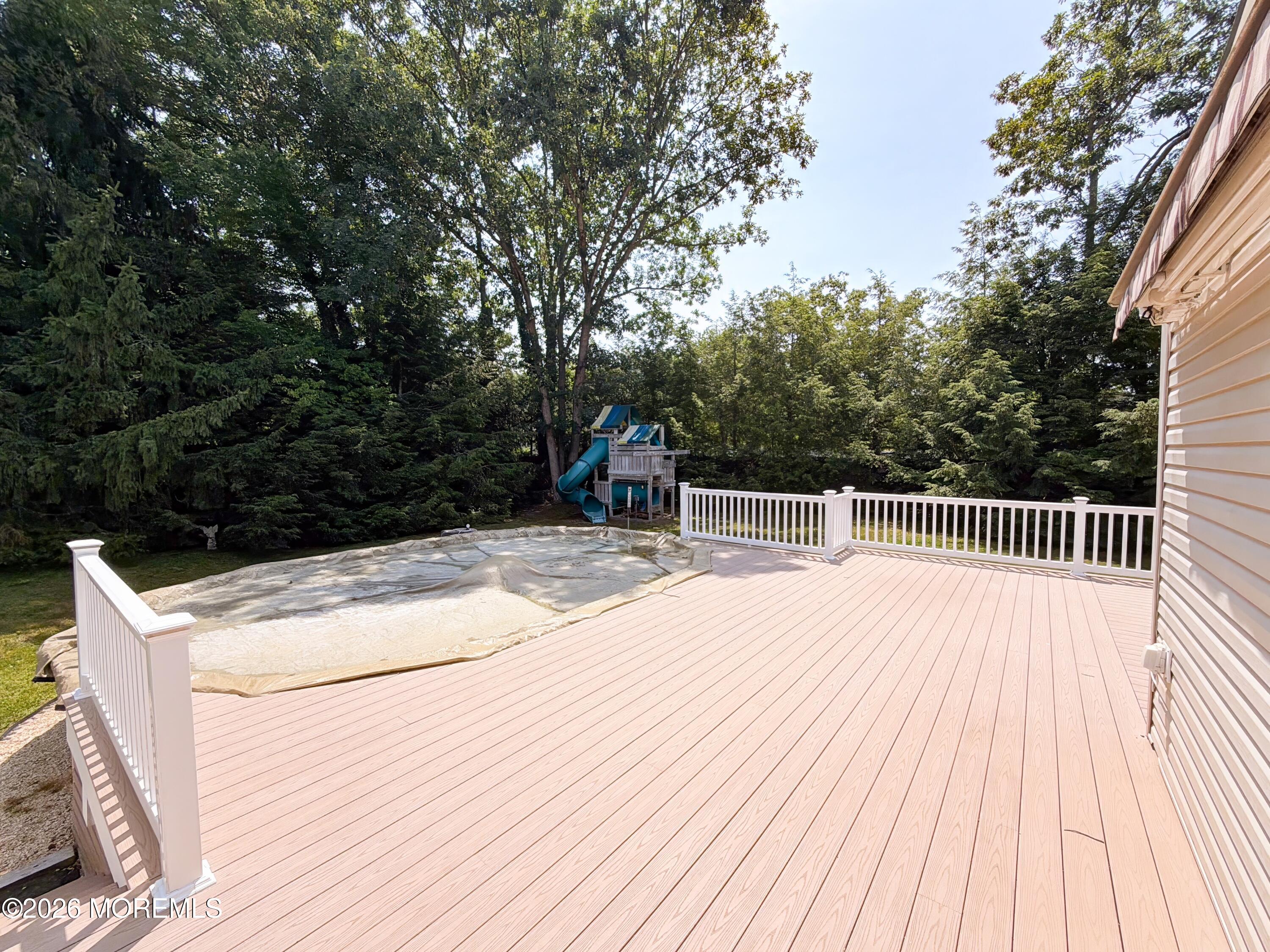 4 Glen Road Howell NJ 07731
