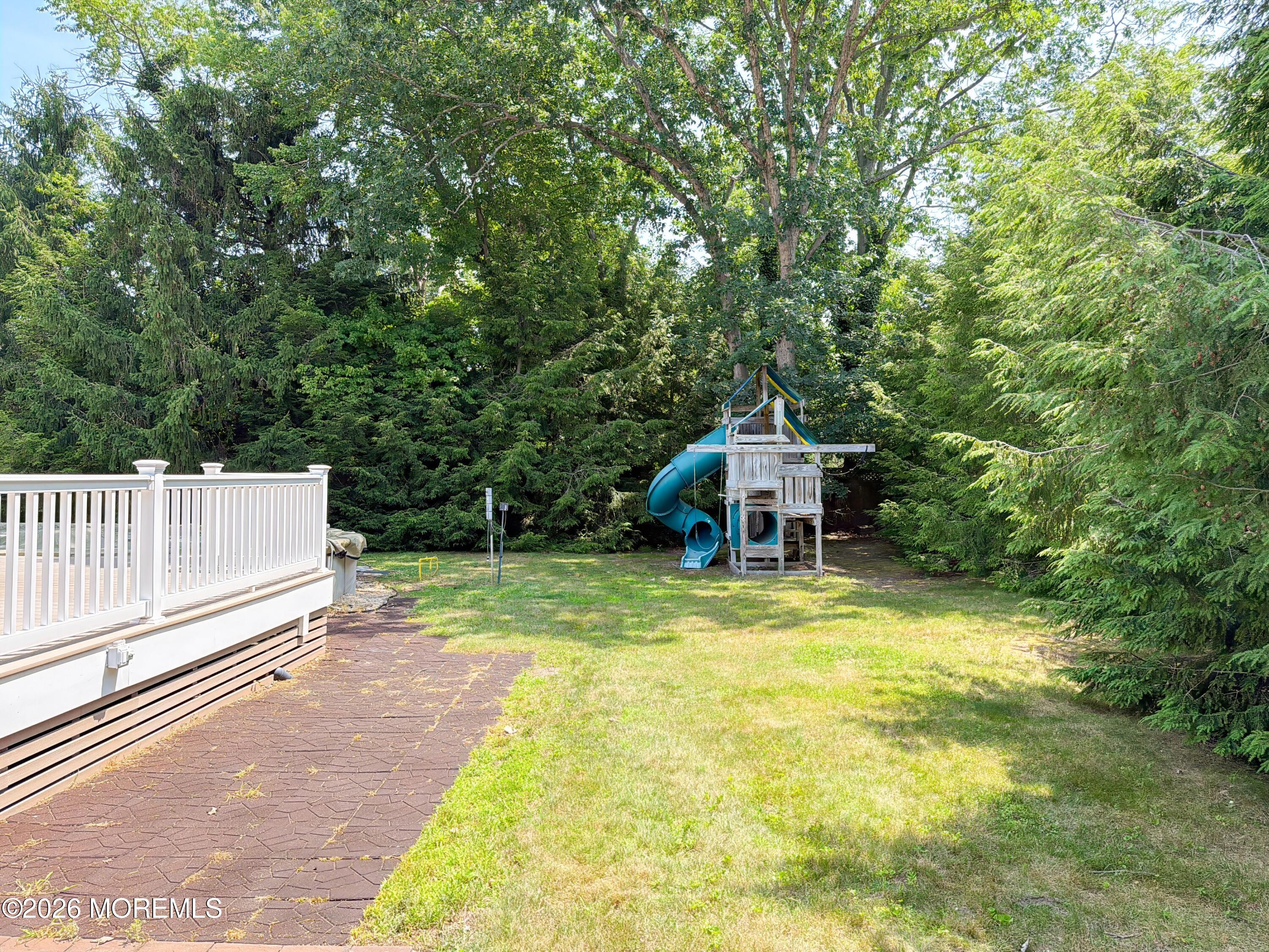 4 Glen Road Howell NJ 07731