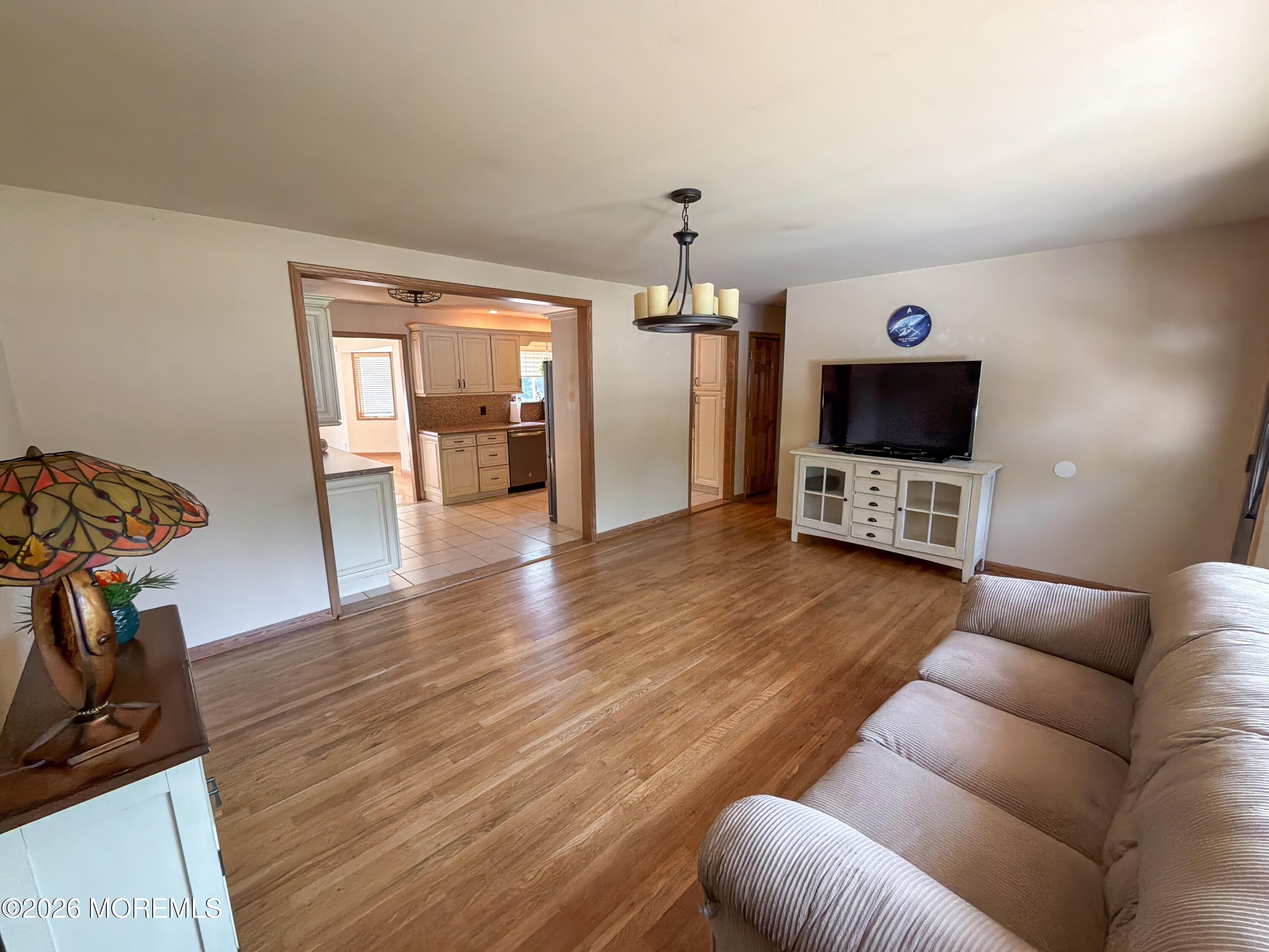 4 Glen Road Howell NJ 07731