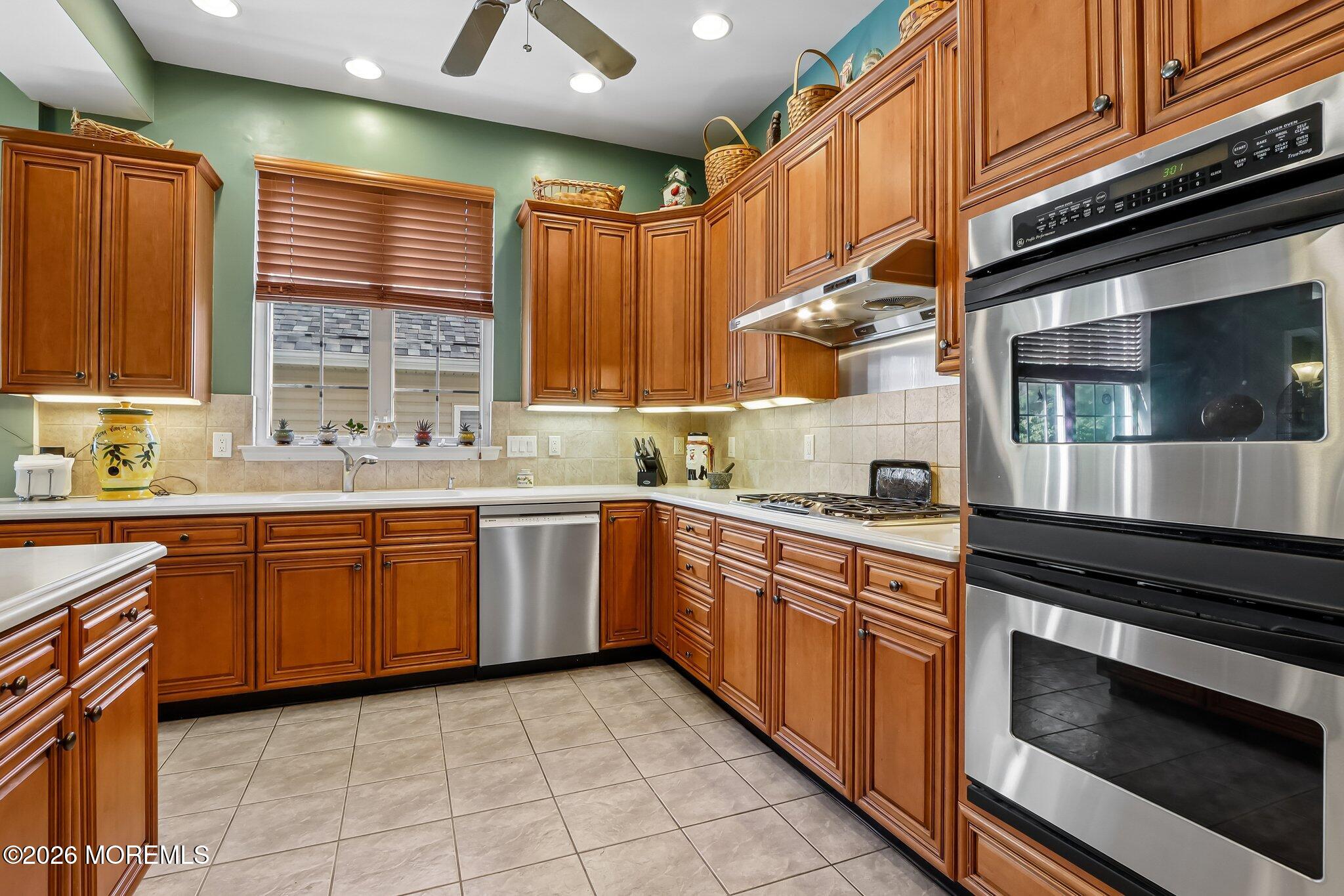 77 Oakmont Lane Jackson NJ 08527
