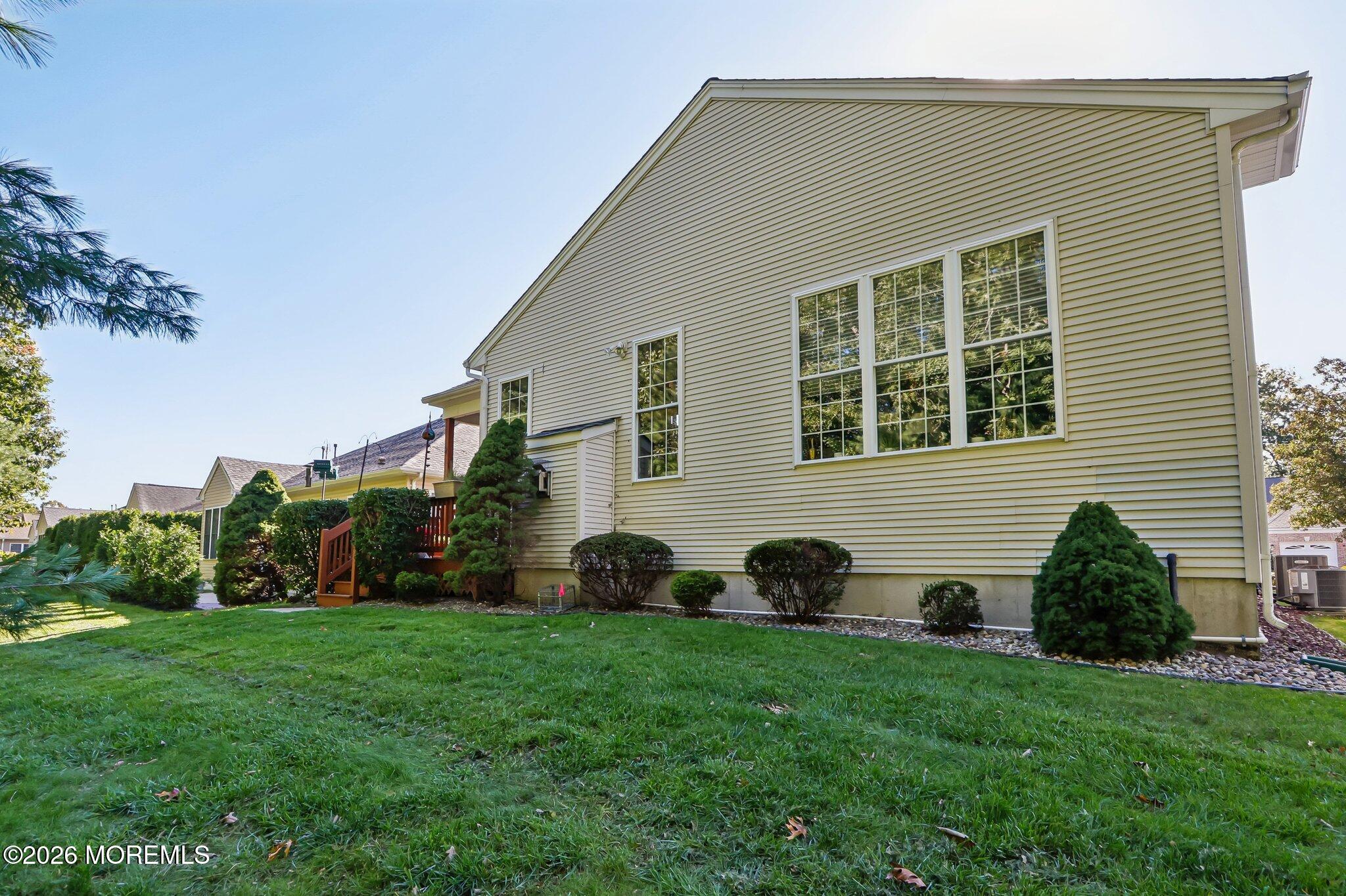 77 Oakmont Lane Jackson NJ 08527