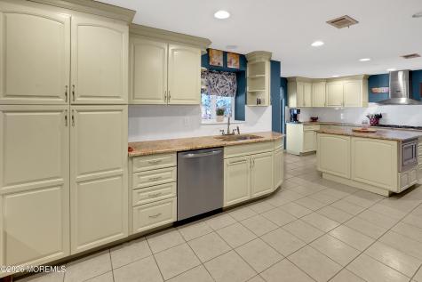 7 Winthrop Place Hazlet NJ 07730