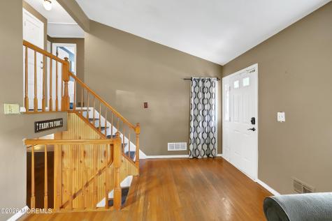 7 Winthrop Place Hazlet NJ 07730
