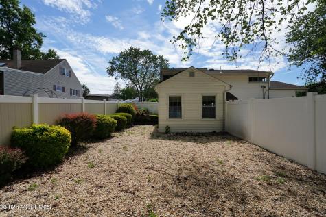 7 Winthrop Place Hazlet NJ 07730