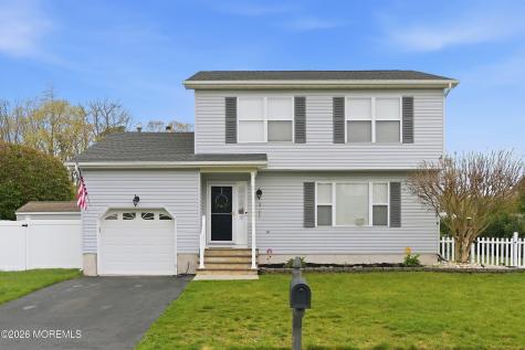 32 Bronia Street Howell NJ 07731