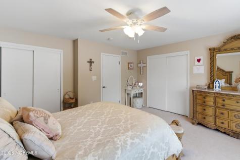 32 Bronia Street Howell NJ 07731