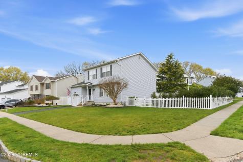 32 Bronia Street Howell NJ 07731