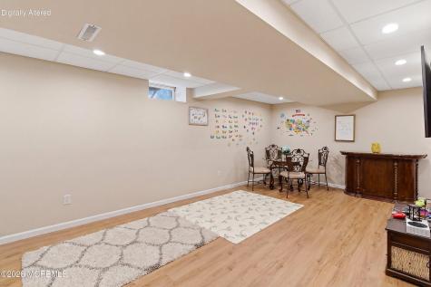 32 Bronia Street Howell NJ 07731