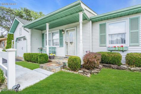 74 Chelsea Drive Whiting NJ 08759