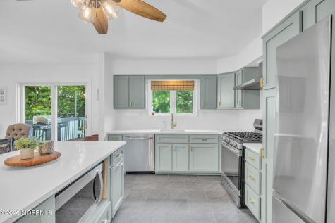 10 Coleridge Avenue Hazlet NJ 07730