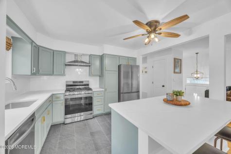 10 Coleridge Avenue Hazlet NJ 07730