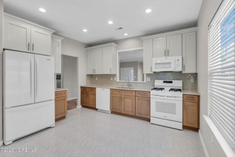 3 Belvedere Drive S Manchester NJ 08759