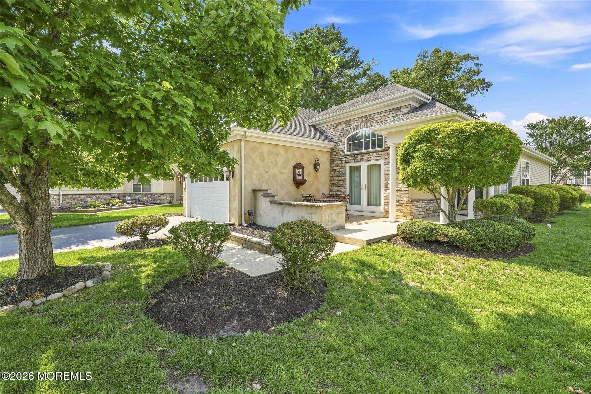 6 Minot Light Court Barnegat NJ 08005