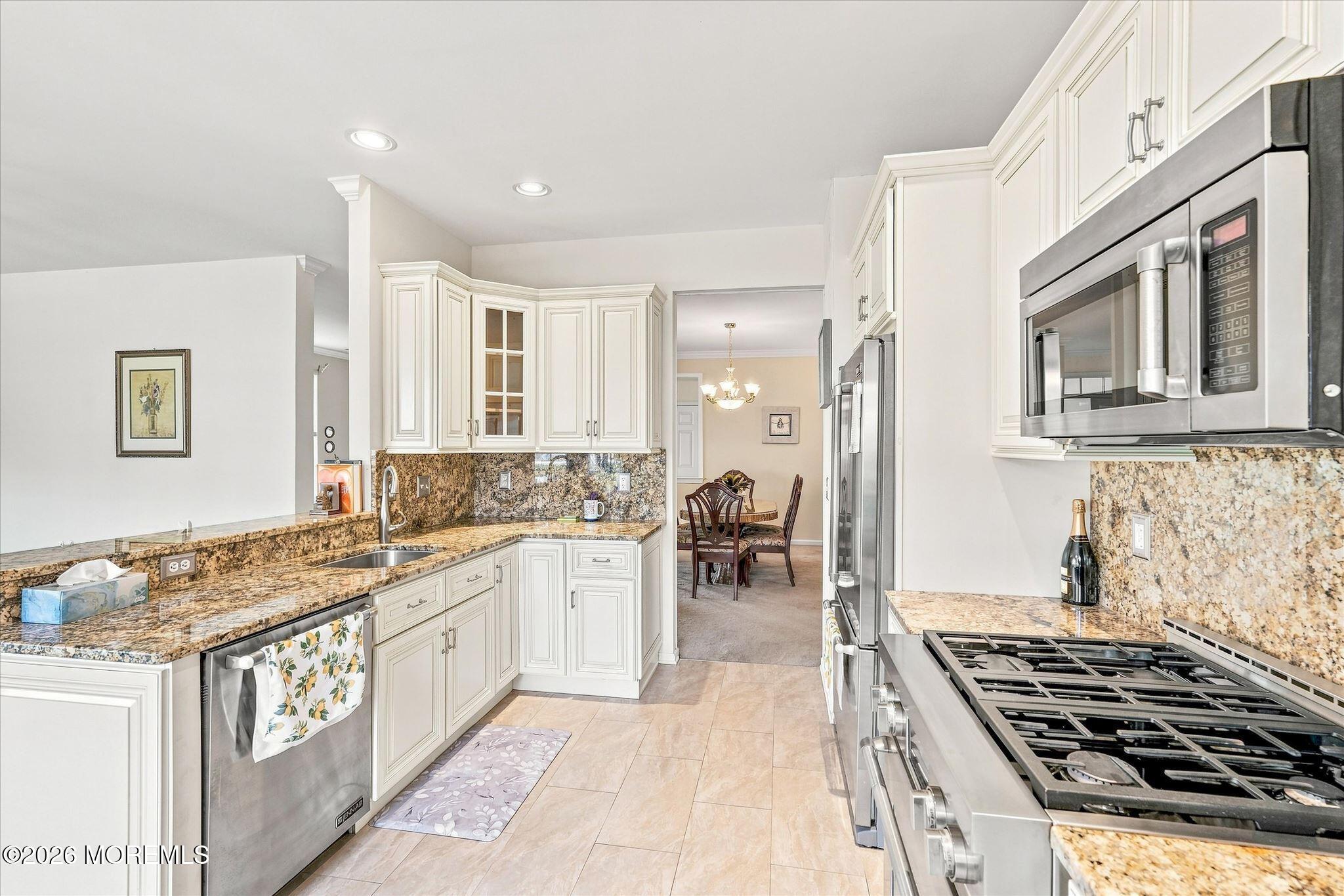 6 Minot Light Court Barnegat NJ 08005