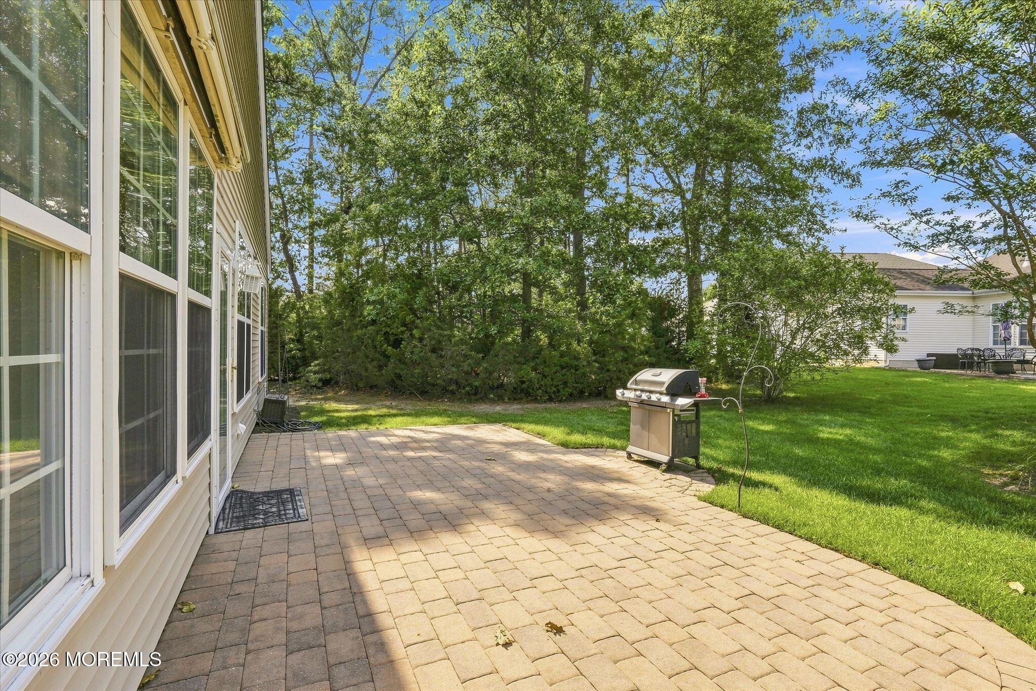 6 Minot Light Court Barnegat NJ 08005