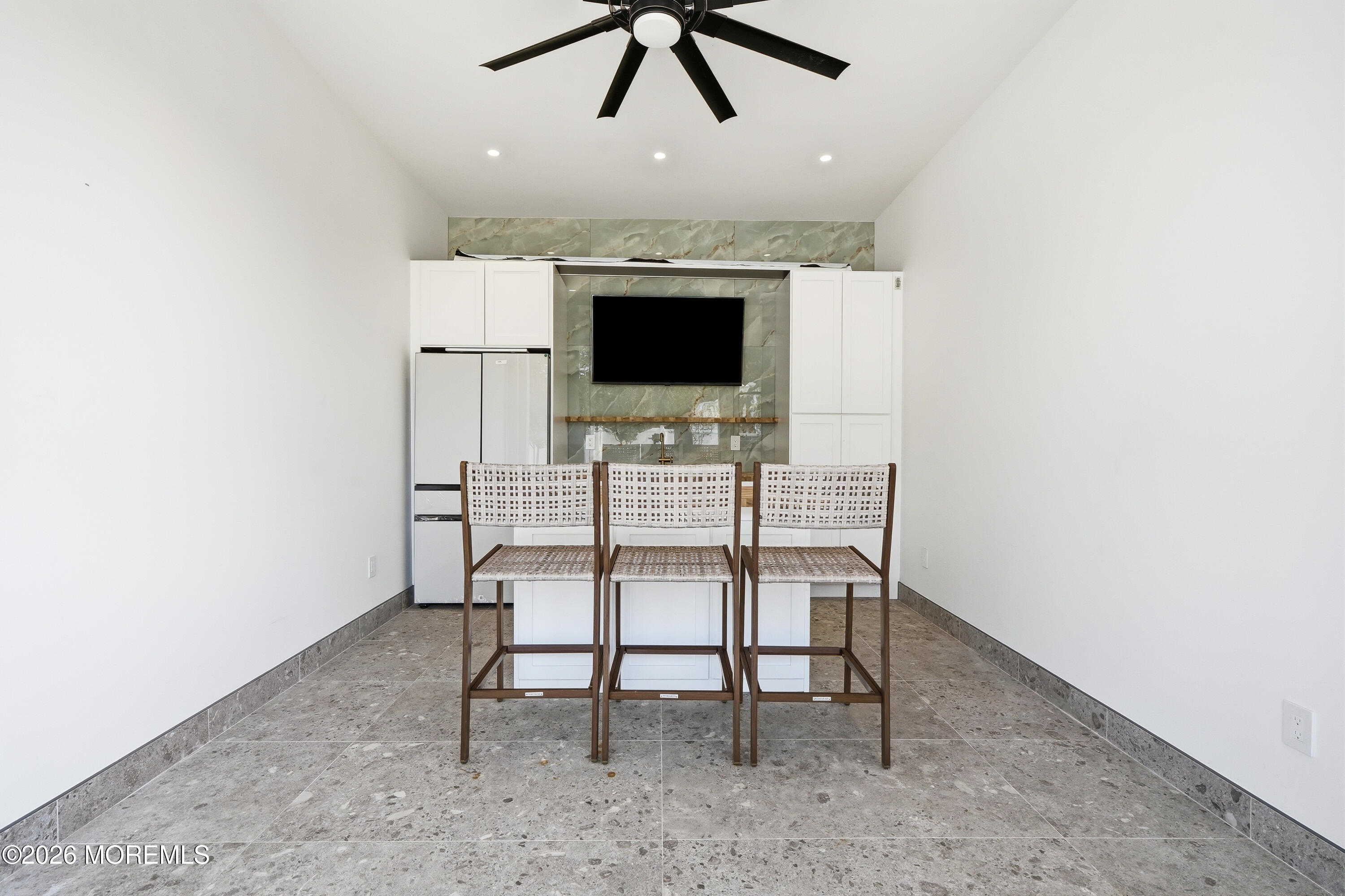13 Johnston Street Oakhurst NJ 07755