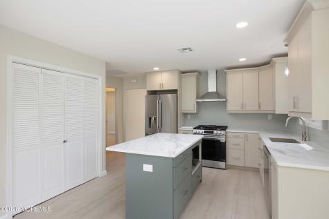 289 Costa Mesa Drive Toms River NJ 08757