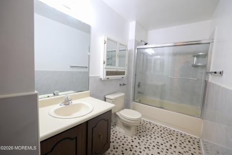 3 Jefferson Drive Spotswood NJ 08884